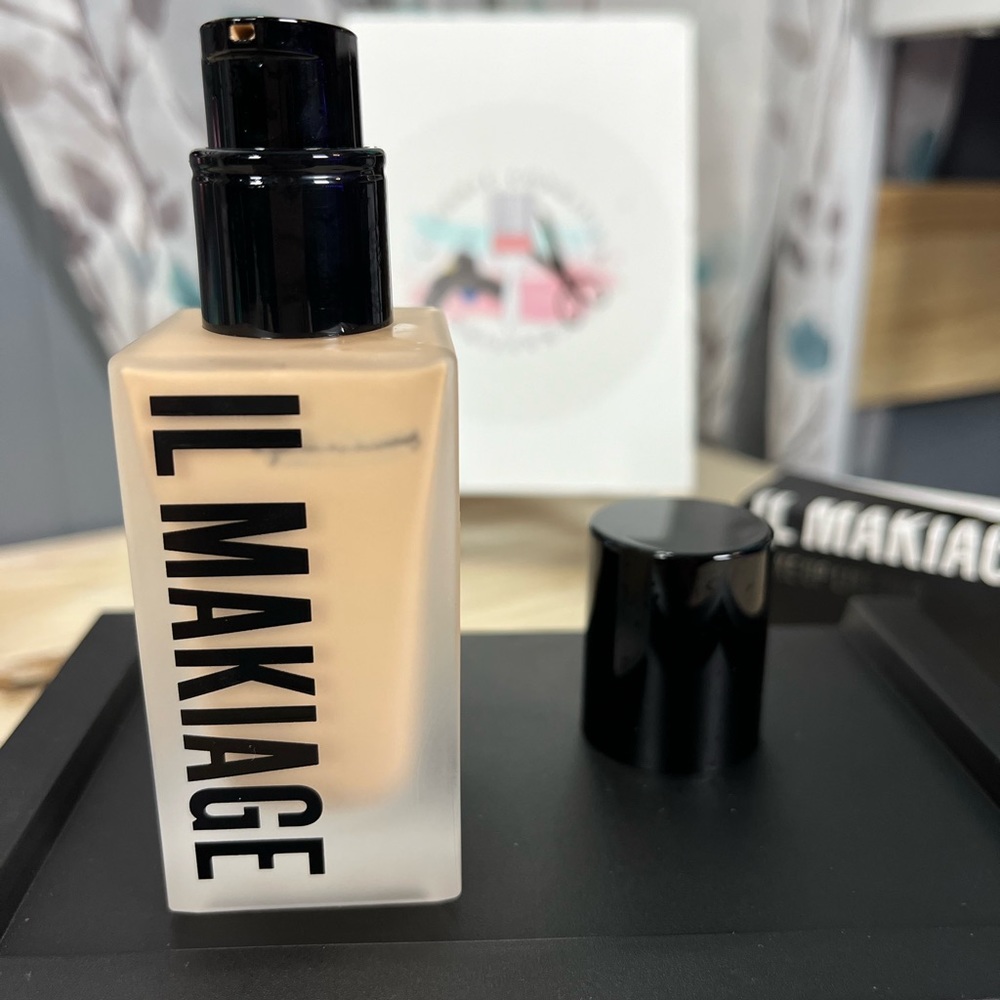 Il Makiage Woke Up Like This Foundation 060